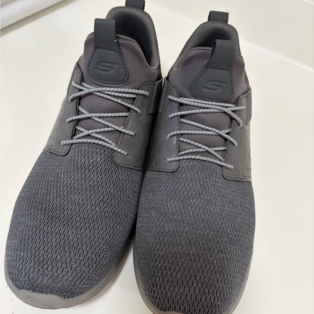 Skechers Men's Grey Delson Camden  Sneakers